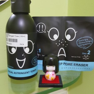 Facial Astringent Toner della Hanaka