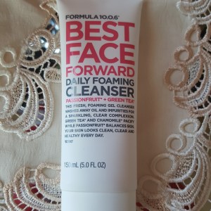 Best Face Foaming Cleanser della Formula 10.0.6