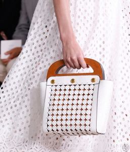 wristlet-bag-ss17-credit-pinterest-bellezzainthecity