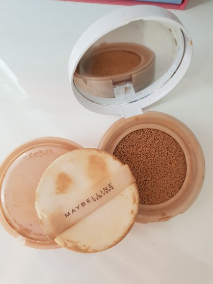 Fondotinta-Dream-Cushion-Maybelline-recensione-bellezza-in-the-city