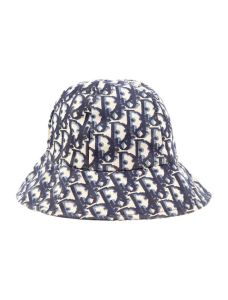 Bucket_Hat_Dior_Bellezza_In_The_City